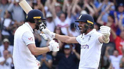 England keeps Ashes series alive with dramatic 3-wicket win over Australia